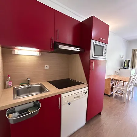 Lägenhet Le Nid Du Vallon -studio- & Piscine