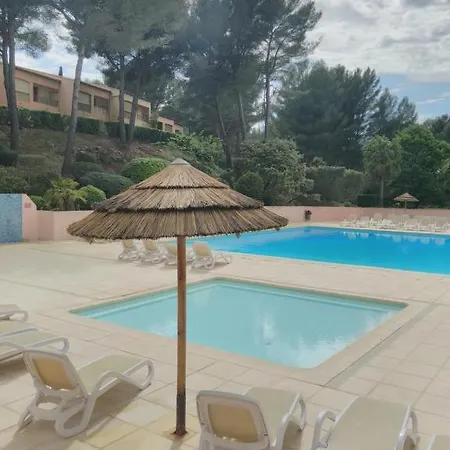 Le Nid Du Vallon -studio- & Piscine *